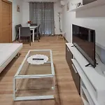 Cozy In With Wifi *
